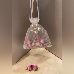 New set of 12 Organza bag with flower for party favor